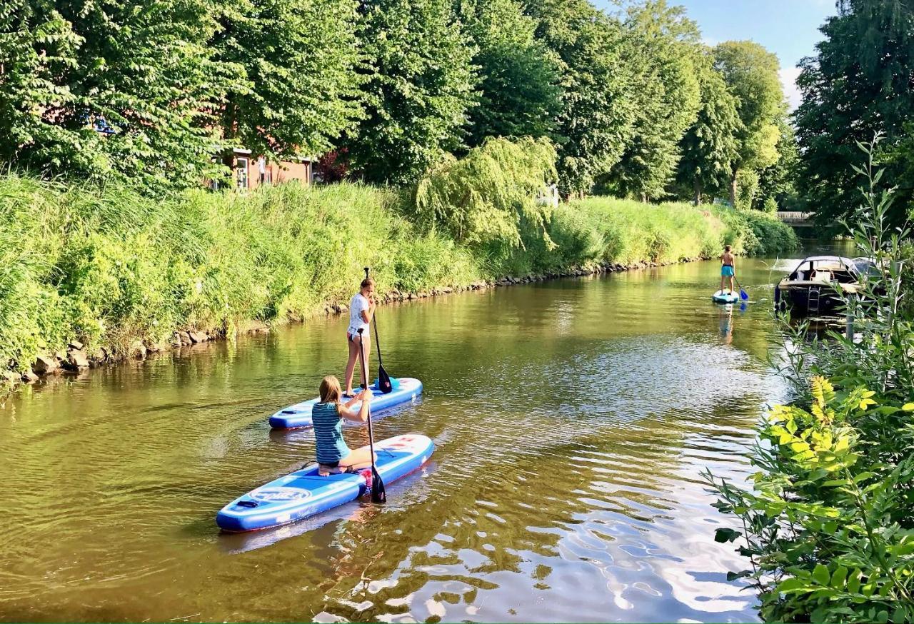 Gaestehaus Kajuete Direkt Am Wasser フリードリッヒシュタット エクステリア 写真