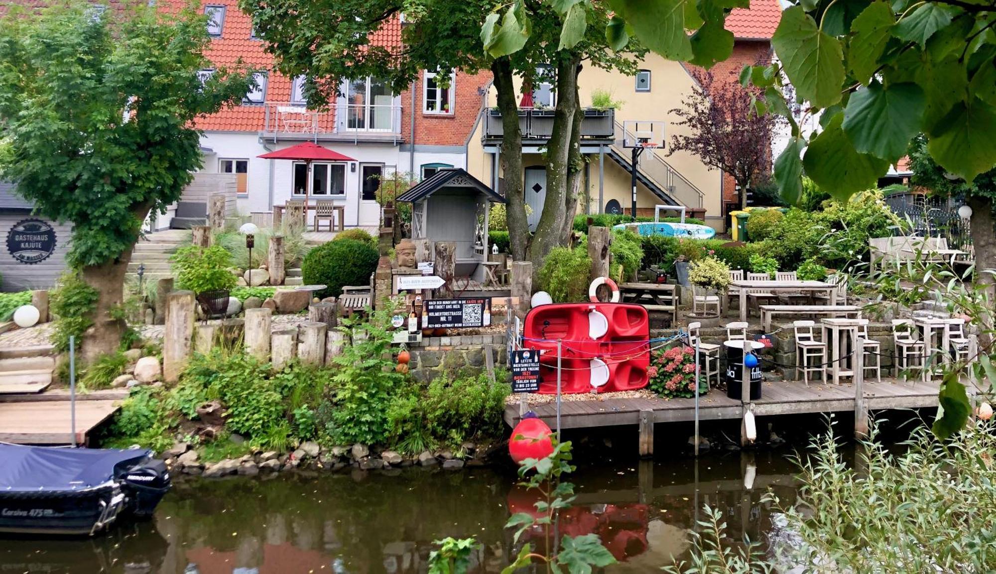 Gaestehaus Kajuete Direkt Am Wasser フリードリッヒシュタット エクステリア 写真